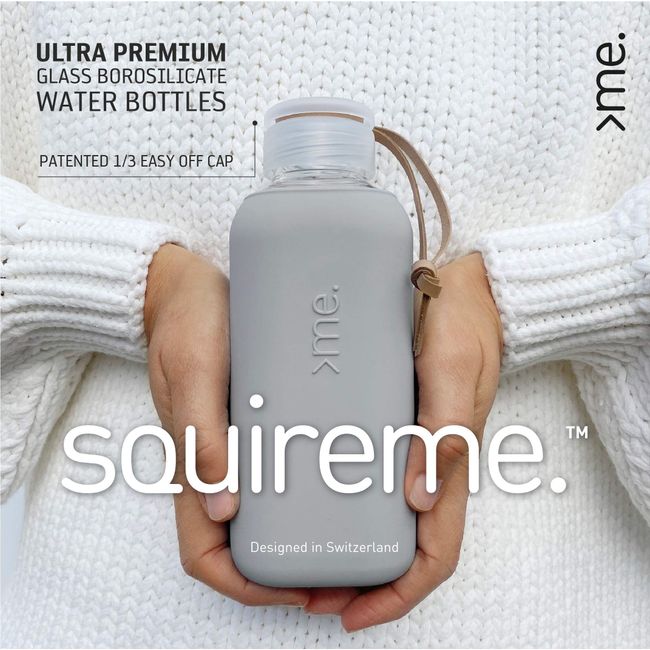 SquireMe Y1 Borosilicate Glass Water Bottles, Clear Bottle, Reusable, BPA Free, Tumbler, Dishwasher Safe, Drink Container, Silicone Sleeve, Easy-Off Lid, Hot and Cold Liquid, Navy Blue 20oz