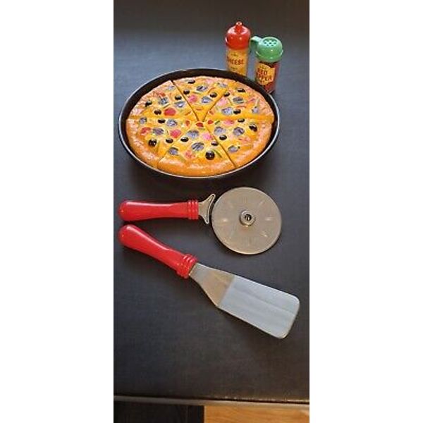 Vintage 1993 Slicing Deep Dish Pizza Play Food, Serving Utensils and Shakers