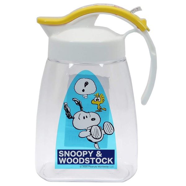 Iwasaki Industries Snoopy (Cold Water Bottle) Vertical and Horizontal Slide Pitcher 1.3 / Snoopy & Woodstock Peanuts