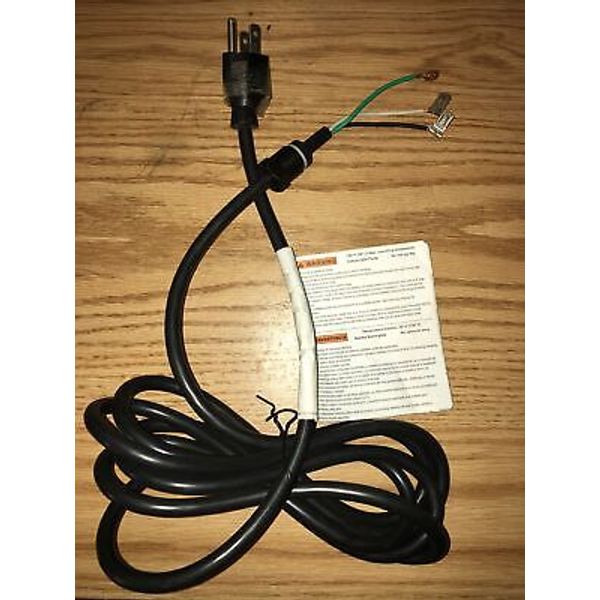 8 Ft. Long CSA LL96/415 SJTW 18AWG/3C 300V FT2 Submersible Pump Power Cord