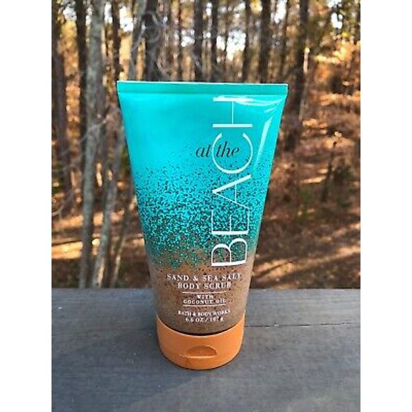 Bath & Body Works Sand & Sea Salt Body Scrub at the Beach