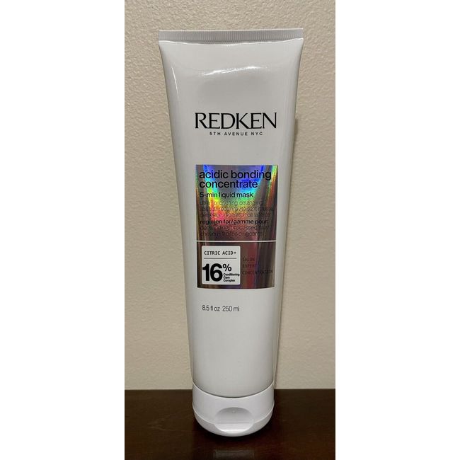 Redken Acidic Bonding Concentrate 5-Min Liquid Hair Mask 8.5 fl oz