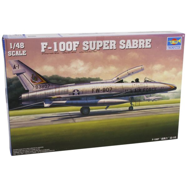 Trumpeter 02840 Modellbausatz F-100F Super Sabre