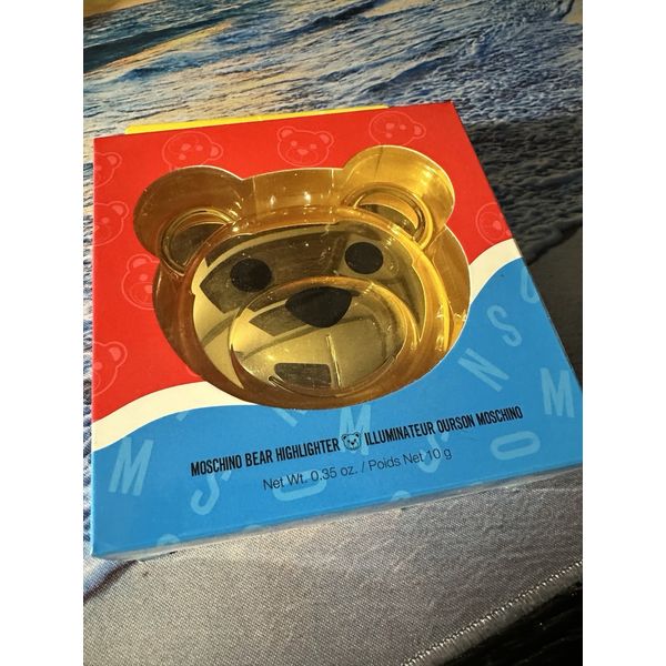 New Sephora Collection x Moschino Bear Highlighter