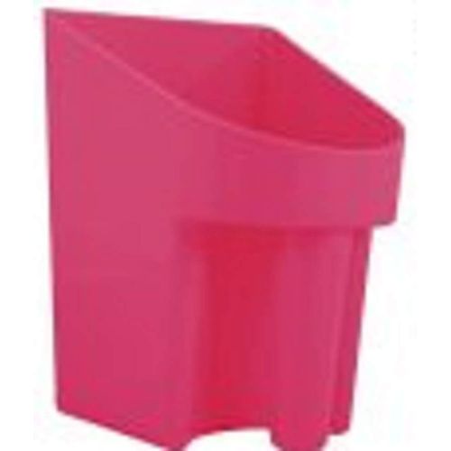 Showman 2 Quart Pink Durable Plastic Liquid Or Dry Product Grain Pellet Supplement Feed Scoop