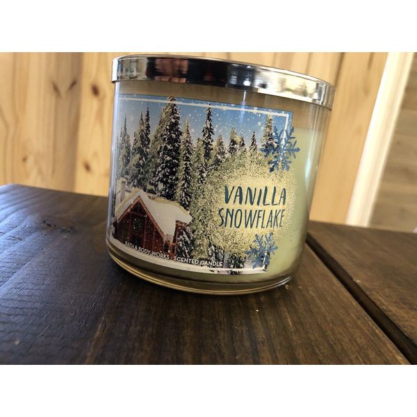 Bath & Body Works Vanilla Snowflake 3-Wick Candle New