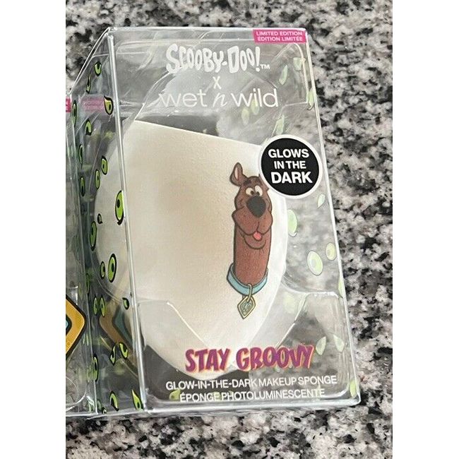 Limited Edition Wet n Wild Scooby Doo Stay Groovy Glow in the Dark Makeup Sponge