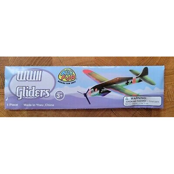 WW2 Gliders ~ Kid Fun ~ Foam glider model ~ Green / Red