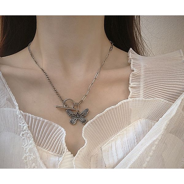 Bold Chain Oil Painting Butterfly Toggle Bar Necklace