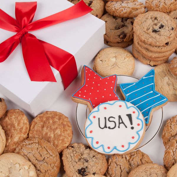 Patriotic Signature Cookie Gift Box- 12 Pc.