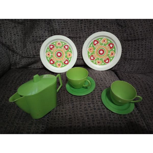 Vintage Irwin Toys Pretend Play Tea Set Green