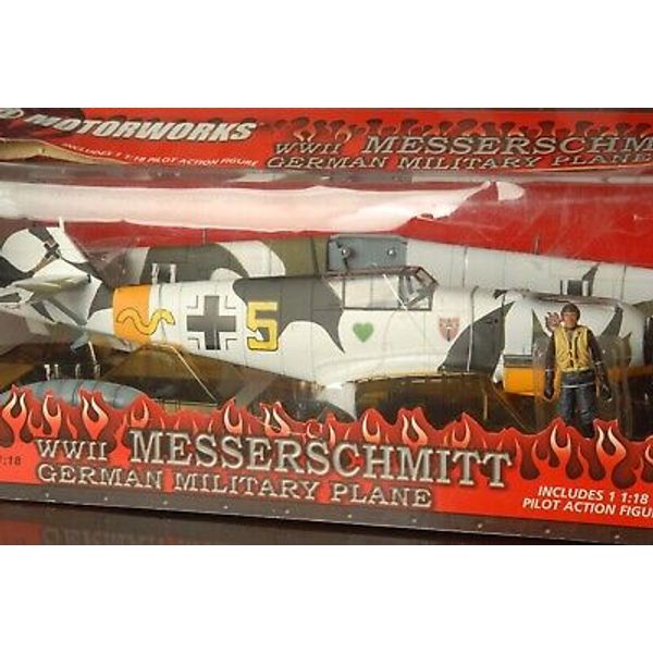 WWII Messerschmitt German Model Plane Winter White Camouflage 1:18 Scale