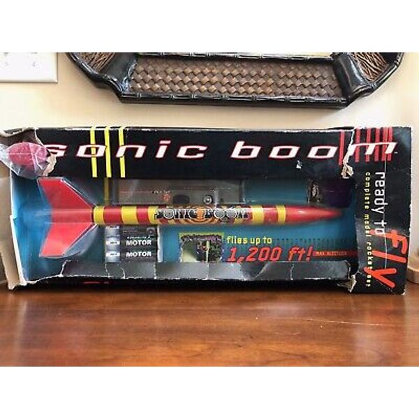 HTF QUEST SONIC BOOM MODEL ROCKET KIT ~ 1998 ~ Toy Biz Inc ~ NIB