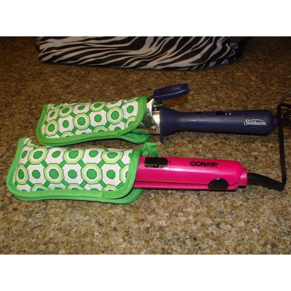 Flat Iron / Curling Iron Fabric Case/ Cover Travel Size 2 piece Set Green shapes