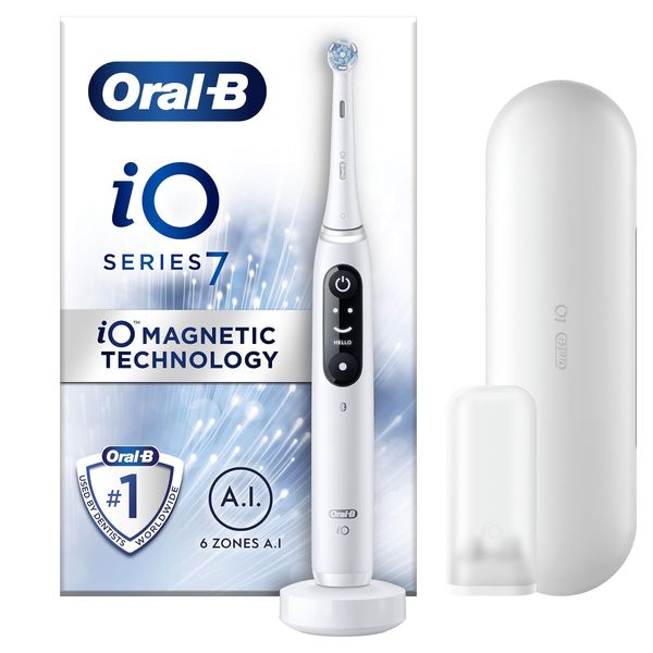 Oral-B iO7 Electric Toothbrushes For Adults, Valentines Day Gifts For Him / Her, App Connected Handle, 1 Toothbrush Head & Travel Case, 5 Modes with Teeth Whitening, White