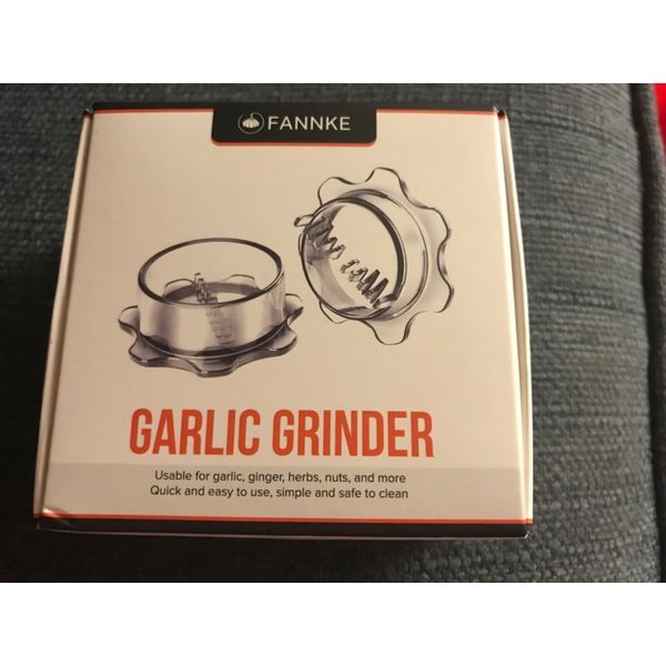 New Fannke Garlic Grinder  Twisting Garlic Mincer