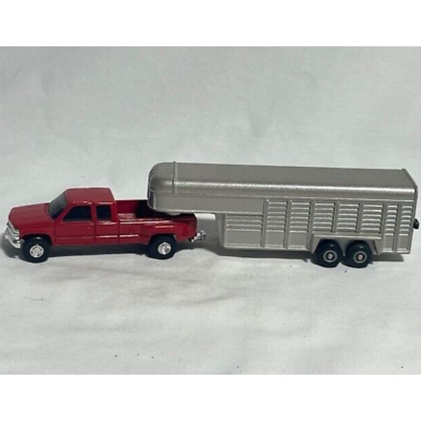 Ertl GMC Extended Cab Dually Pickup Truck Gooseneck Livestock Trailer, Red, 1/64