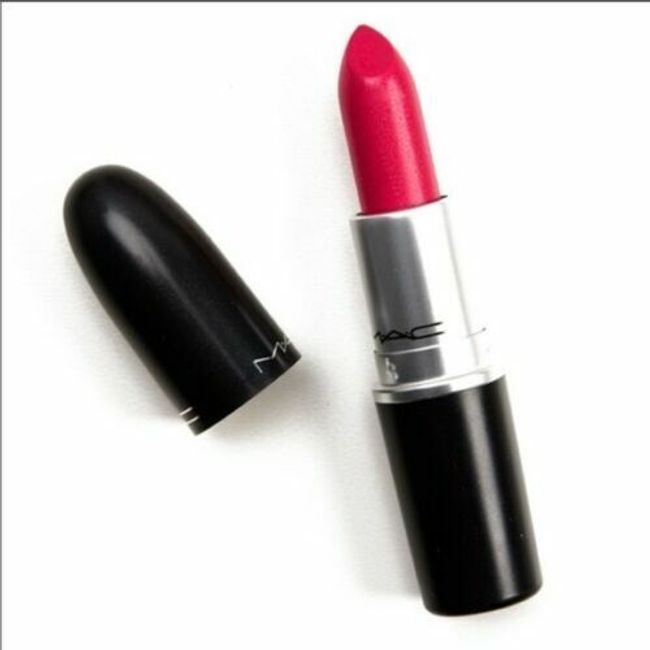 MAC Matte Lipstick Rouge A Levres MOXIE  Full Size NEW BOXED