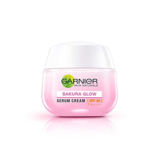 Garnier Sakura White Day Cream Sensitive SPF 21 Moisturizer 50 ml. (Good services)