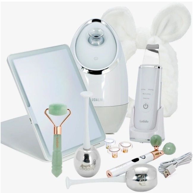 Face Steamer set of 7.  70% OFF.  (this is 300 dollar set). Only for Christmas