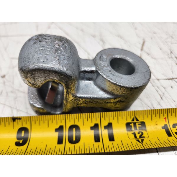 Hubbell Power Systems SA13 1.375" Eye Width Ductile Iron Socket Eye New