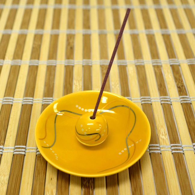 Arita ware Japanese modern taste incense plate &quot;Hana kanzashi [yellow glaze]&quot; #3192<BR> [Incense holder] [Pottery] [Incense plate] [Japanese style] [Japanese pattern] [Japanese modern] [Classical pattern] [Made in Japan] [Kunjudo] [Arita ware] [