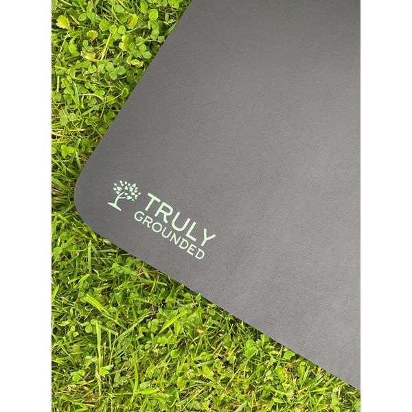 Grounding Mat, Earthing Mat 68 * 25cm with 15ft Cord, UK Adapter
