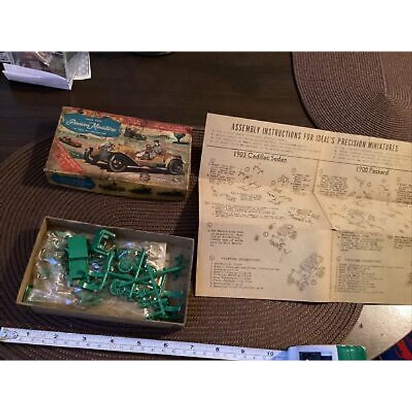 Precision Miniatures Antique Cars Ideal Toy Co Plastic Model Kit 1903 Cadillac