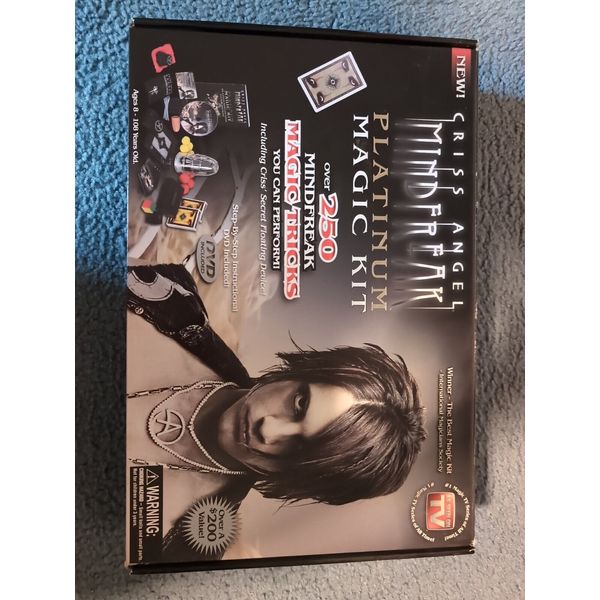 CRISS ANGEL MINDFREAK Platinum Magic Kit  Over 250 Tricks (NEW)