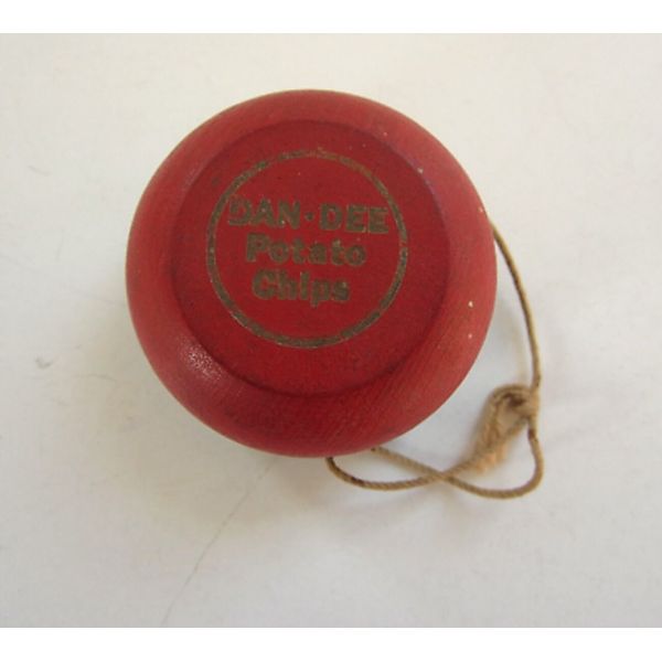 Vintage  Wooden DAN-DEE Potato Chips Red and Blue Yo-Yo Cleveland Ohio