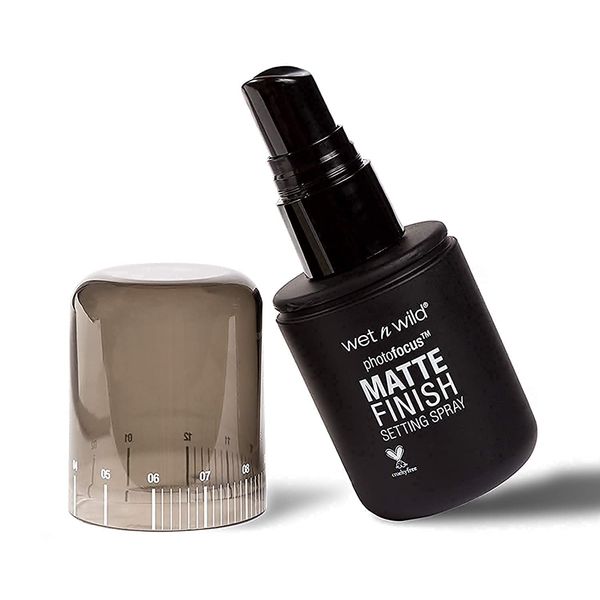 Wet n Wild Photo Focus Matte Finish Setting Spray for Makeup, Long Lasting Vegan, Cruelty Free Makeup Primer and Spray 1.52 Fl Oz