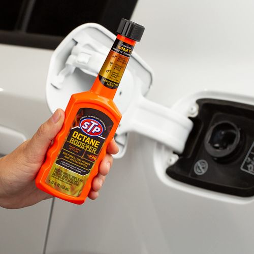 STP Octane Booster, Bottled Fuel System Cleaner Restores Lost Power and Acceleration, 5.25 Oz, STP