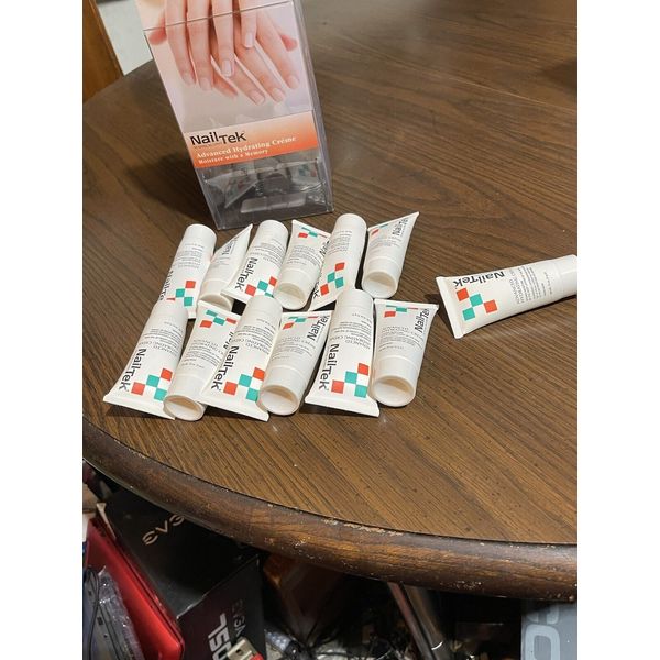 Nail Tek - Advanced Hydrating Crème - 13  Samples Total .75 Oz Each
