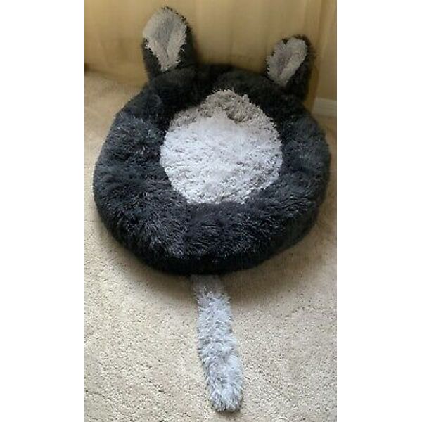 Donut Plush Pet Bed Dog / Cat Bed Fluffy & Soft 28 inch Gray SEE NOTES!