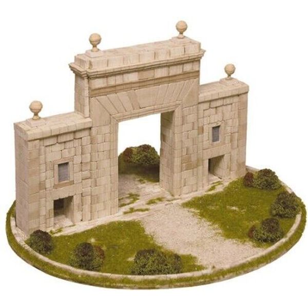 Puerta Du Carmen, Zaragoza, Spain 1000 pcs 1:55 model kit 1262 Aedes Ars-