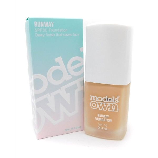 Models Own Runway SPF30 Foundation - Sandy Beige 07  - New Boxed