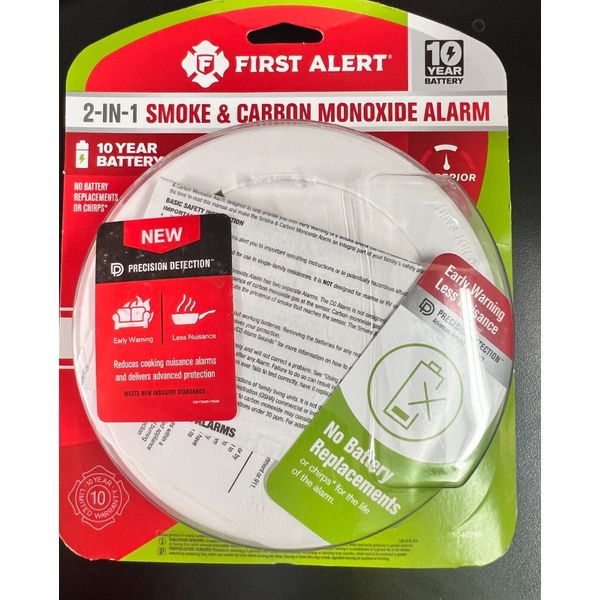 First Alert 1046796 2-IN-1 Smoke & Carbon Monoxide Alarm 10-Year Battery 2073OB