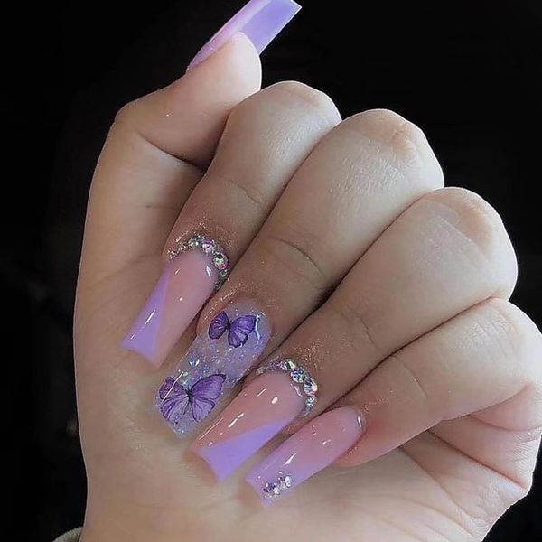 AKOFIC 24Pezzi Unghie Finte Lunghe Ballerina, French Press on Nails Glitterate Lilla Strass Farfalle Disegnate, Acrilico Unghie Finte Adesive Senza Colla, Unghie Finte da Attaccare Decorate per Donne