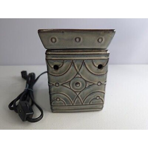 Scentsy Lenox Lenore Full Size Wax Warmer Burner Taupe Blue Retired EUC