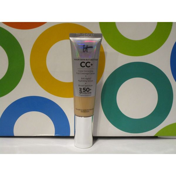 IT COSMETICS ~ CC + COLOR CORRECTING FULL COVERAGE CREAM ~ MEDIUM ~ 1.08 OZ