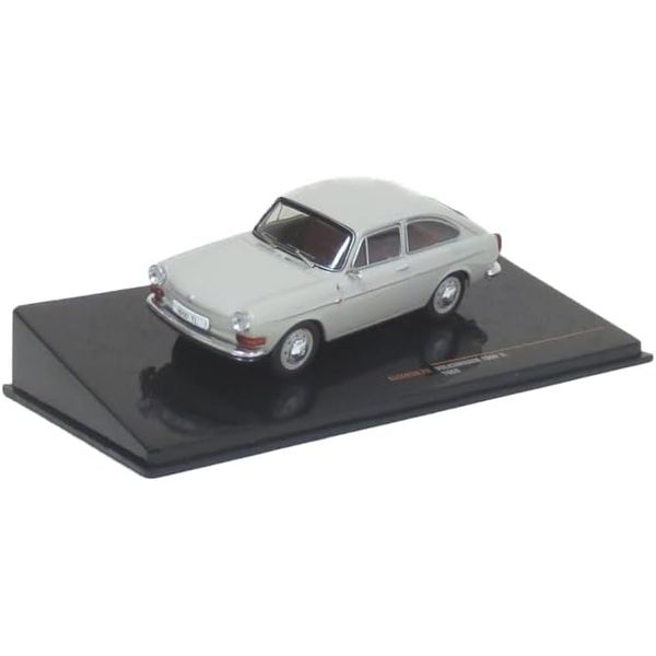Ixo Model B VW 1600 TL 69 Beige 1/43 CLC503N