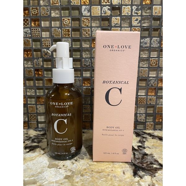 One Love Organics Vitamin C Body Oil  4 fl oz New in Box