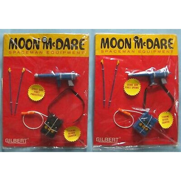 1965 2 MOON McDARE ACC. CARDED - SCUBA & SPACE GUN & 2 GEIGER COUNTER VARIATIONS