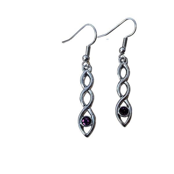 Traigheil Celtic Knot Dangle Earrings