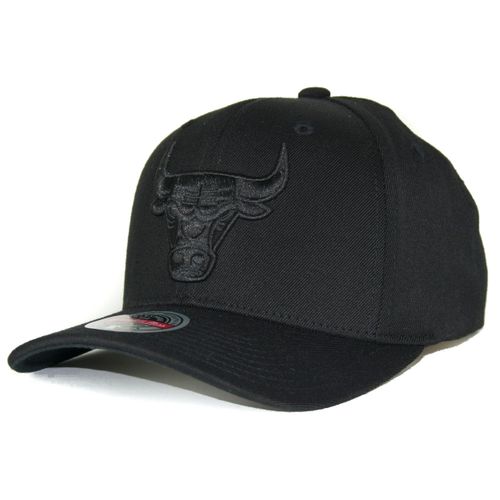 Mitchell & Ness EU889 Chicago Bulls Snapback Hat, Black - Black