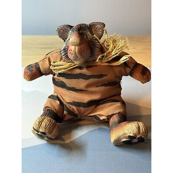 Russ The Country Folks Pounce Cat Shelf Sitter Plush Figurine