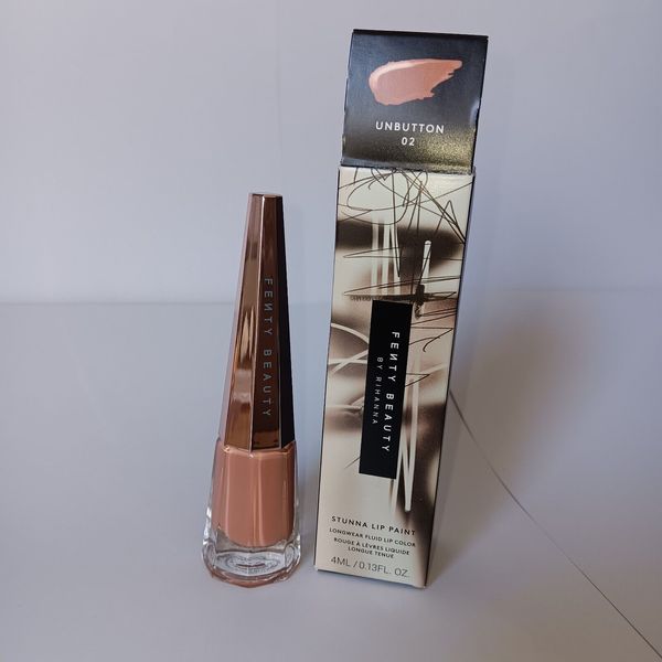Fenty Beauty by Rihanna Stunna Lip Paint Longwear Fluid Lip Color Unbutton 02