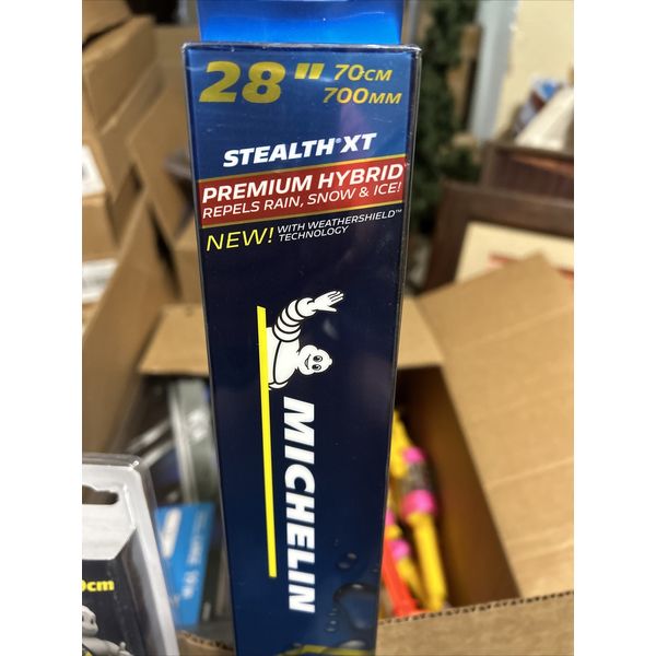 Michelin Stealth XT Size 28 Premium Hybrid Wiper Blade