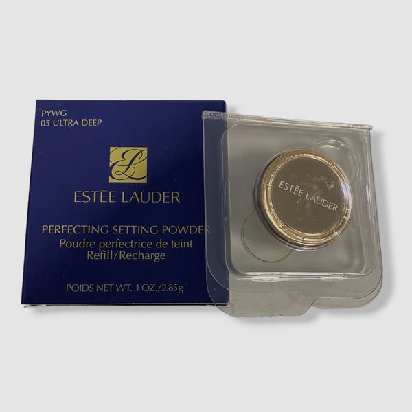 $38 Estée Lauder Perfecting Pressed Powder Refill with Puff 05 Ultra Deep