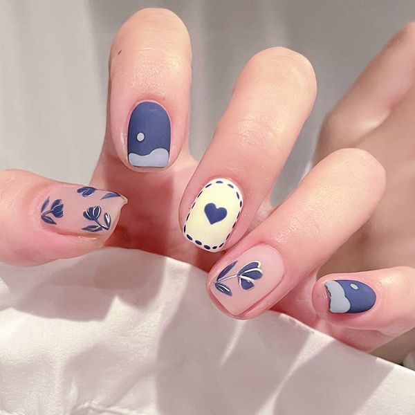 AAGWW Nail Tips, Berry Short, False Nails, Short, Coming-of-Age Ceremony, Mat, False Nails, Cute, Beautiful Shell Supplies, Workshop, Glue Design (Color: Retro Tulip, Product Contents: 24 Nail Art + Glue)